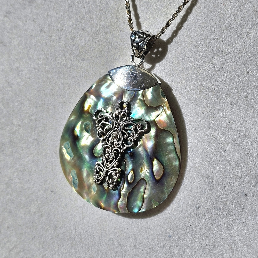 Suarti Abalone 925 Sterling Silver Necklace on Sterling Chain - Picture 6 of 13